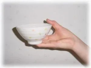 how to hold a teacup 2